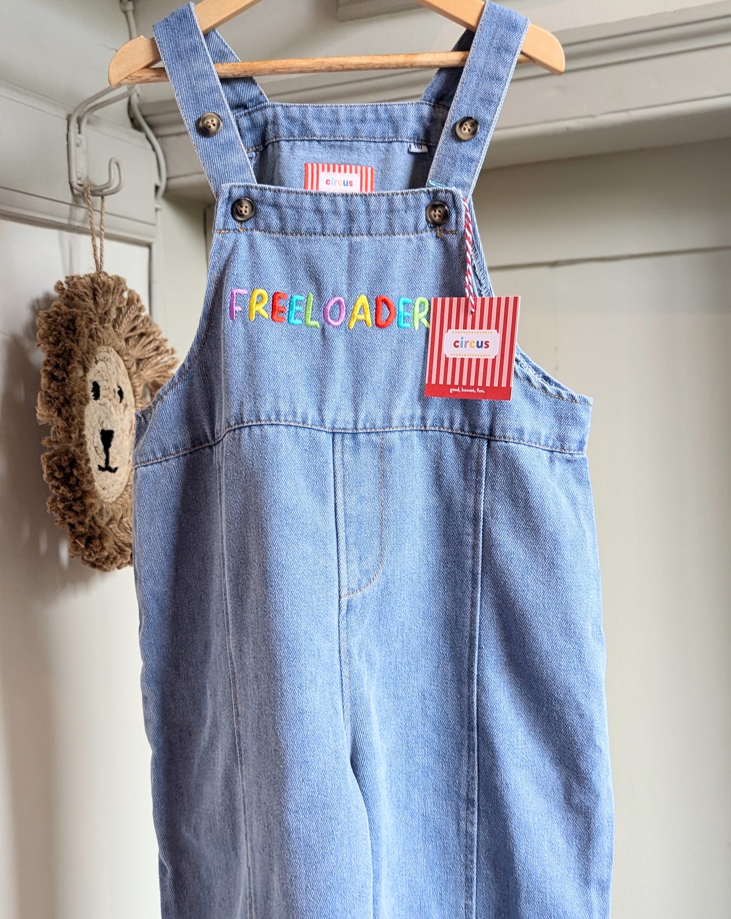 phoenix dungarees, freeloader
