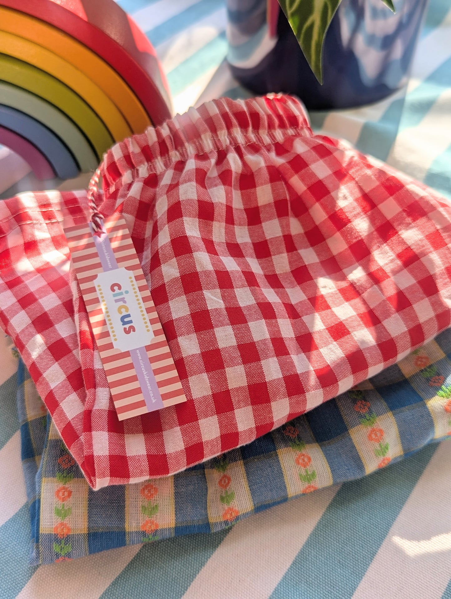 gingham shorts, age 4-6 years
