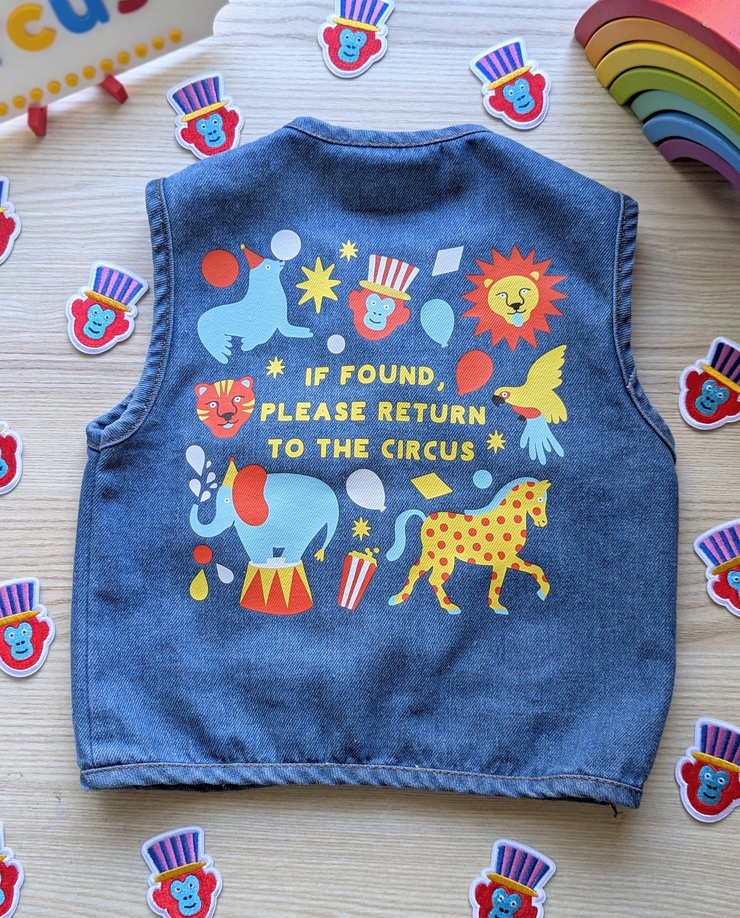 return to the circus oslo vest