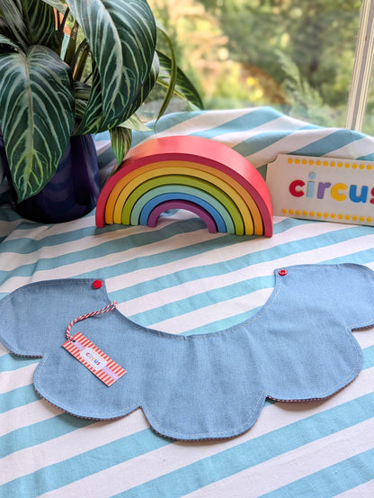reversible circus scallop bib