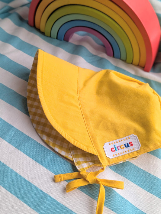 gingham reversible bonnet